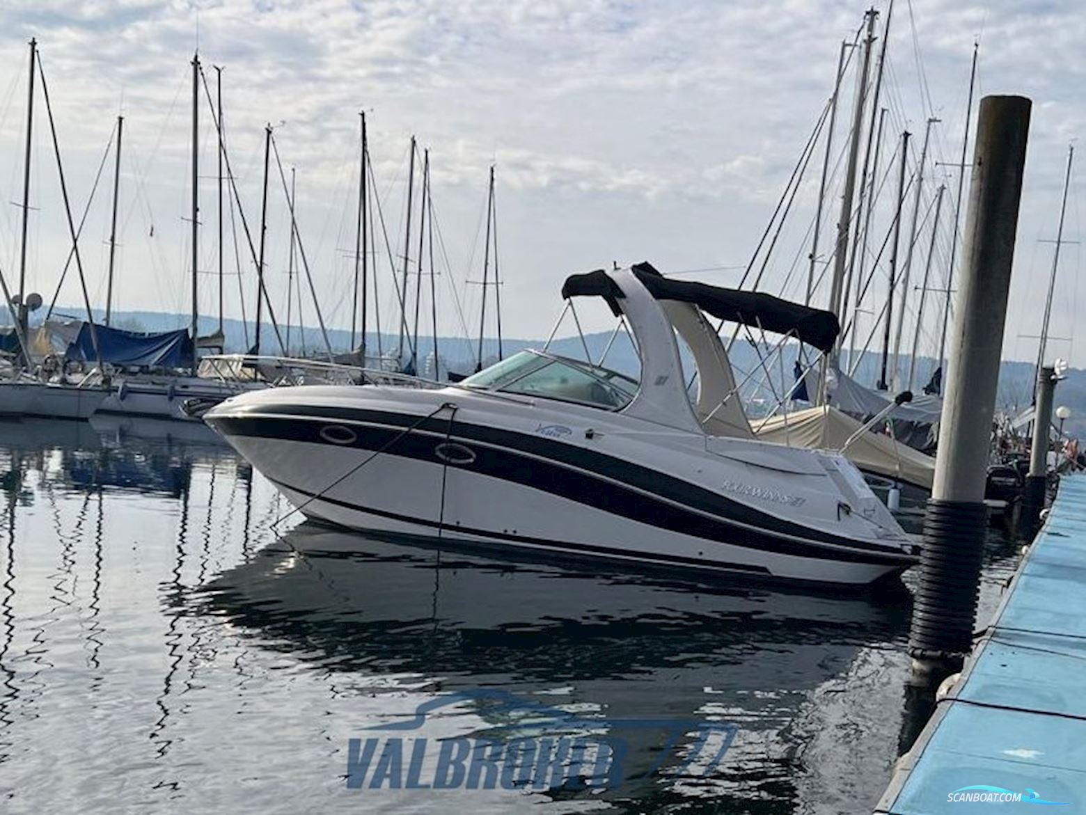 Four Winns VISTA 278 Motorbåd 2006, med Volvo Penta 5.7 Gi motor, Italien