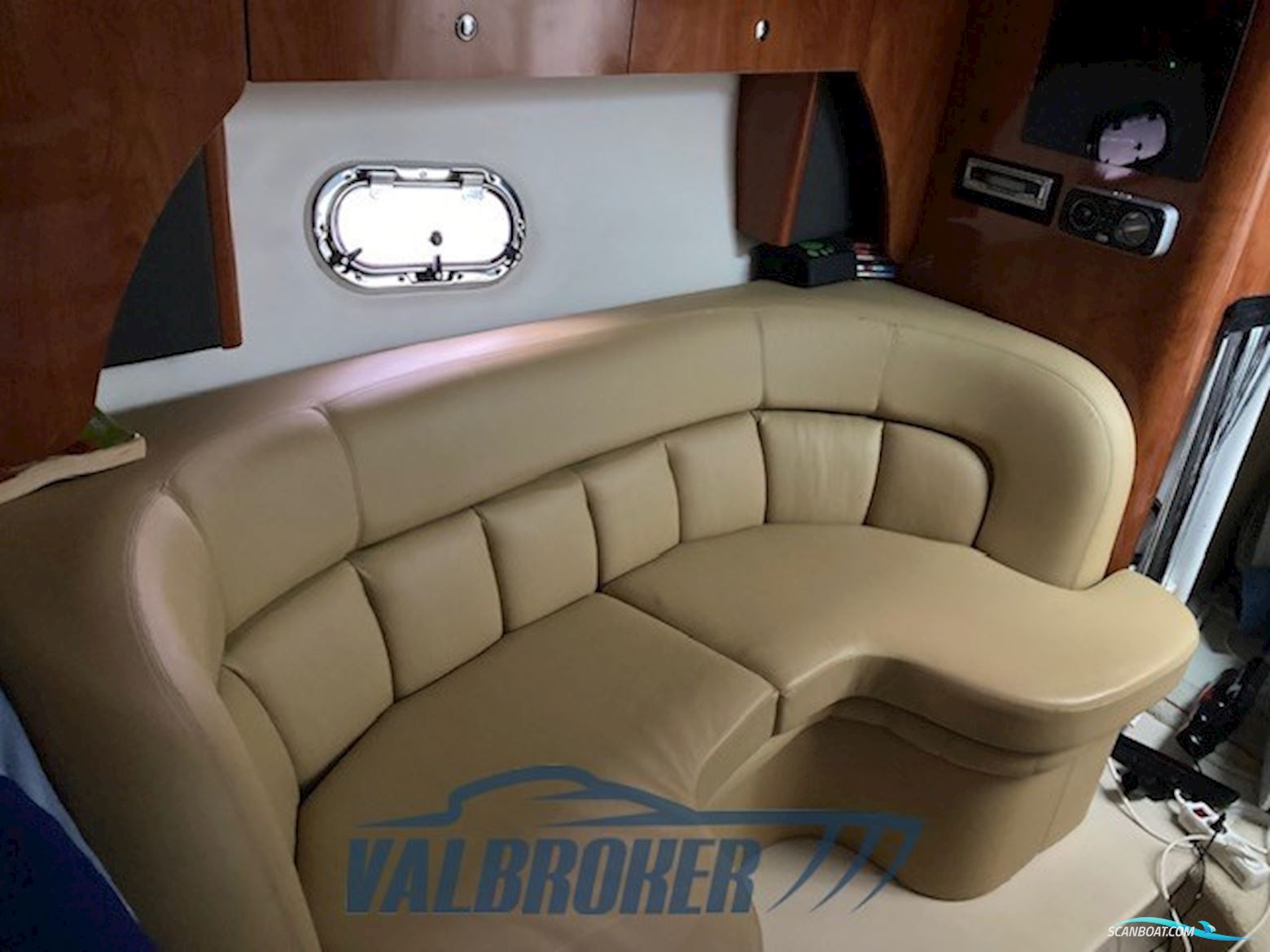 Four Winns Vista 288