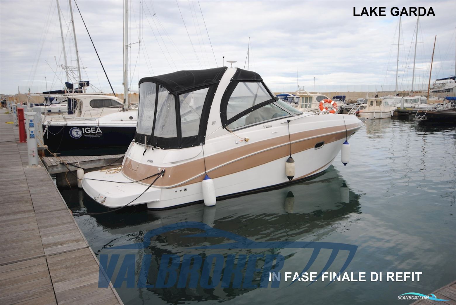 Four Winns Vista 288 Motorbåd 2008, med Mercury Mcm 3777 Mpi V8 6.2 Bravo I motor, Italien