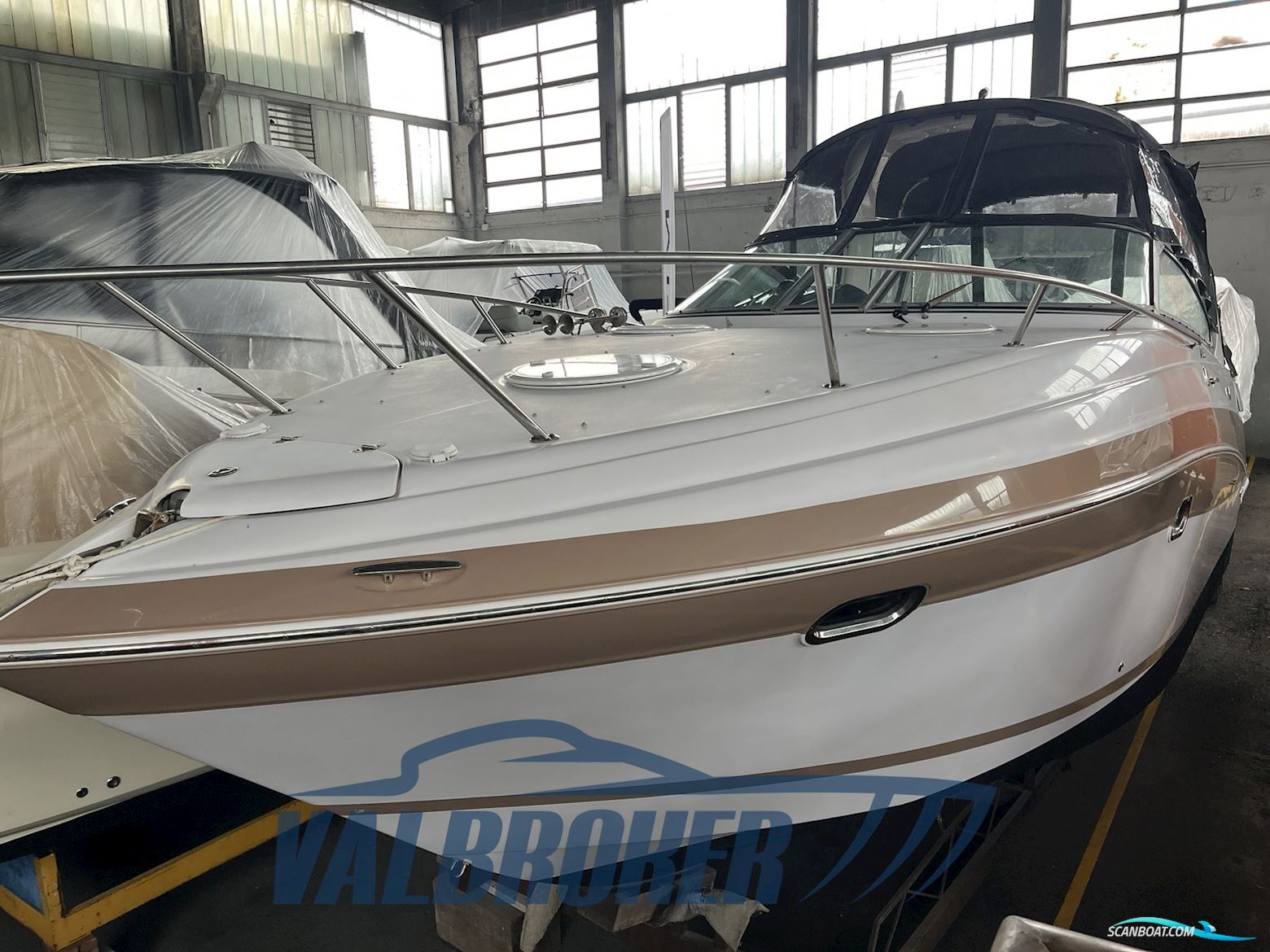 Four Winns Vista 288 Motorbåd 2008, med Mercury Mcm 3777 Mpi V8 6.2 Bravo 3 motor, Italien