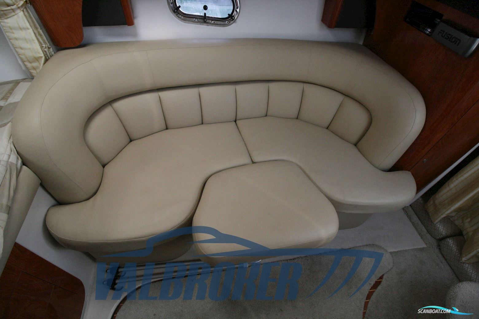 Four Winns Vista 288