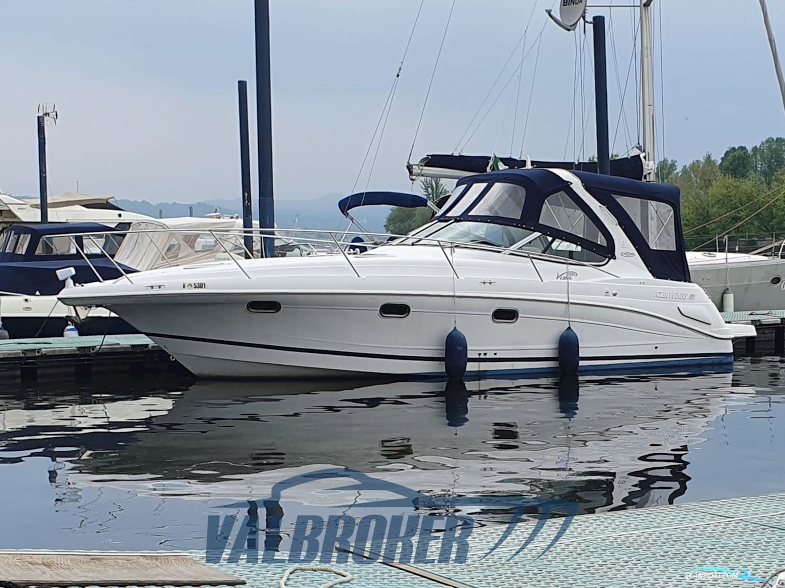 Four Winns Vista 328 Motorbåd 2005, med Volvo Penta 5.0 Gxi/DP-S motor, Italien