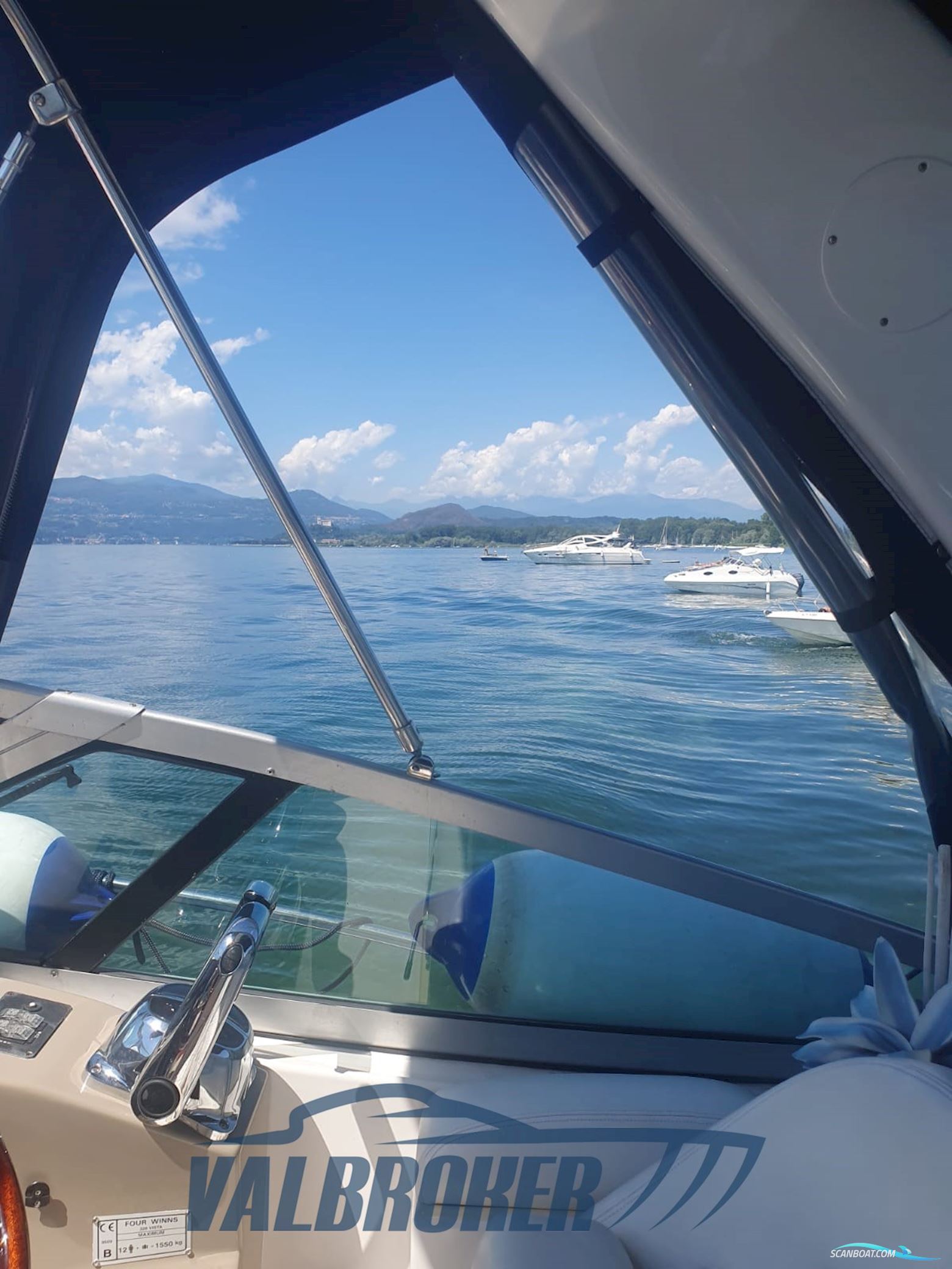 Four Winns Vista 328