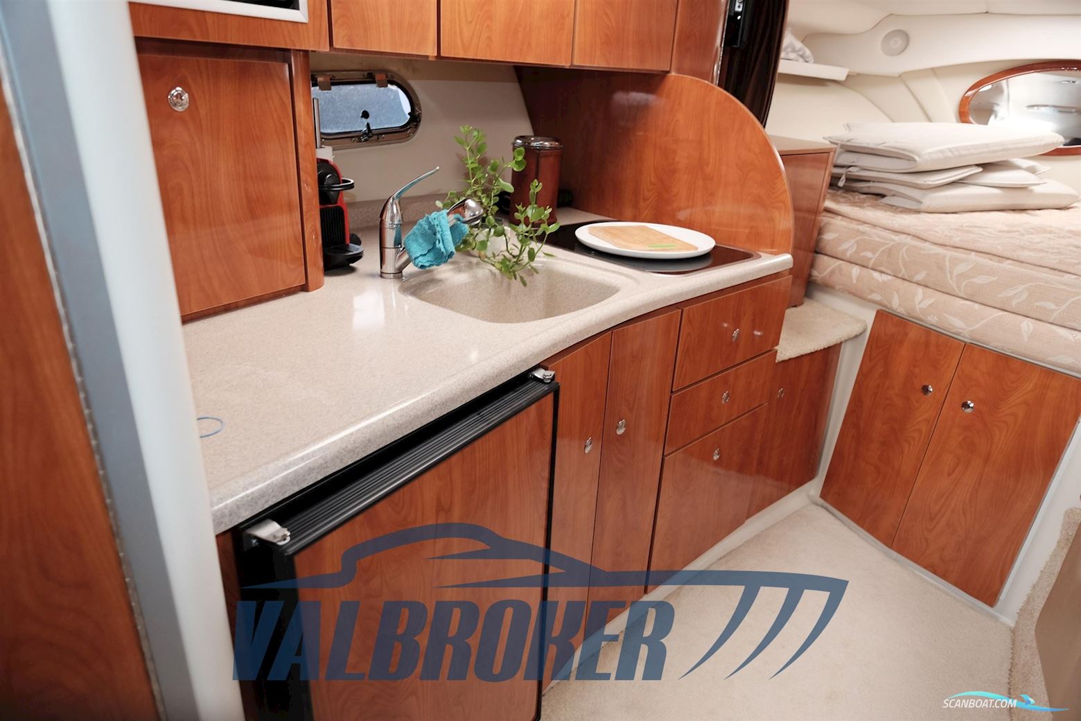 Four Winns Vista 328