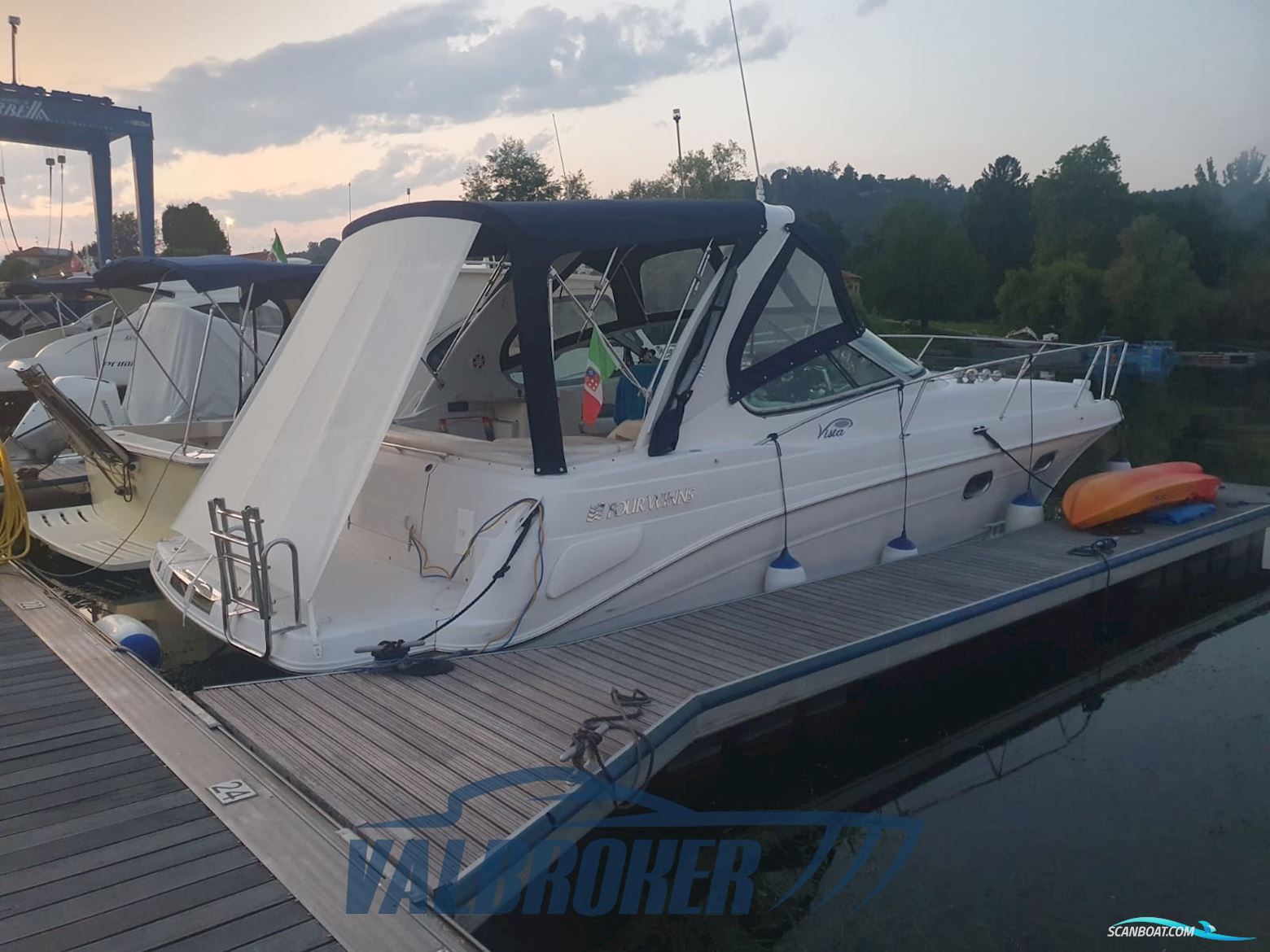 Four Winns Vista 328