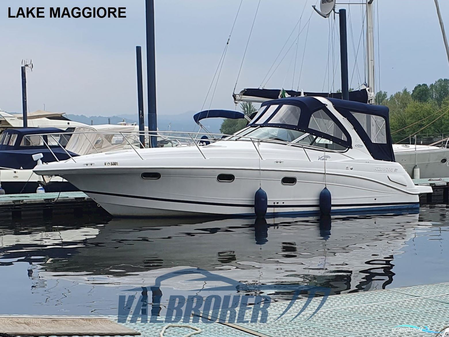 Four Winns Vista 328 Motorbåd 2005, med Volvo Penta 5.0 Gxi/DP-S motor, Italien