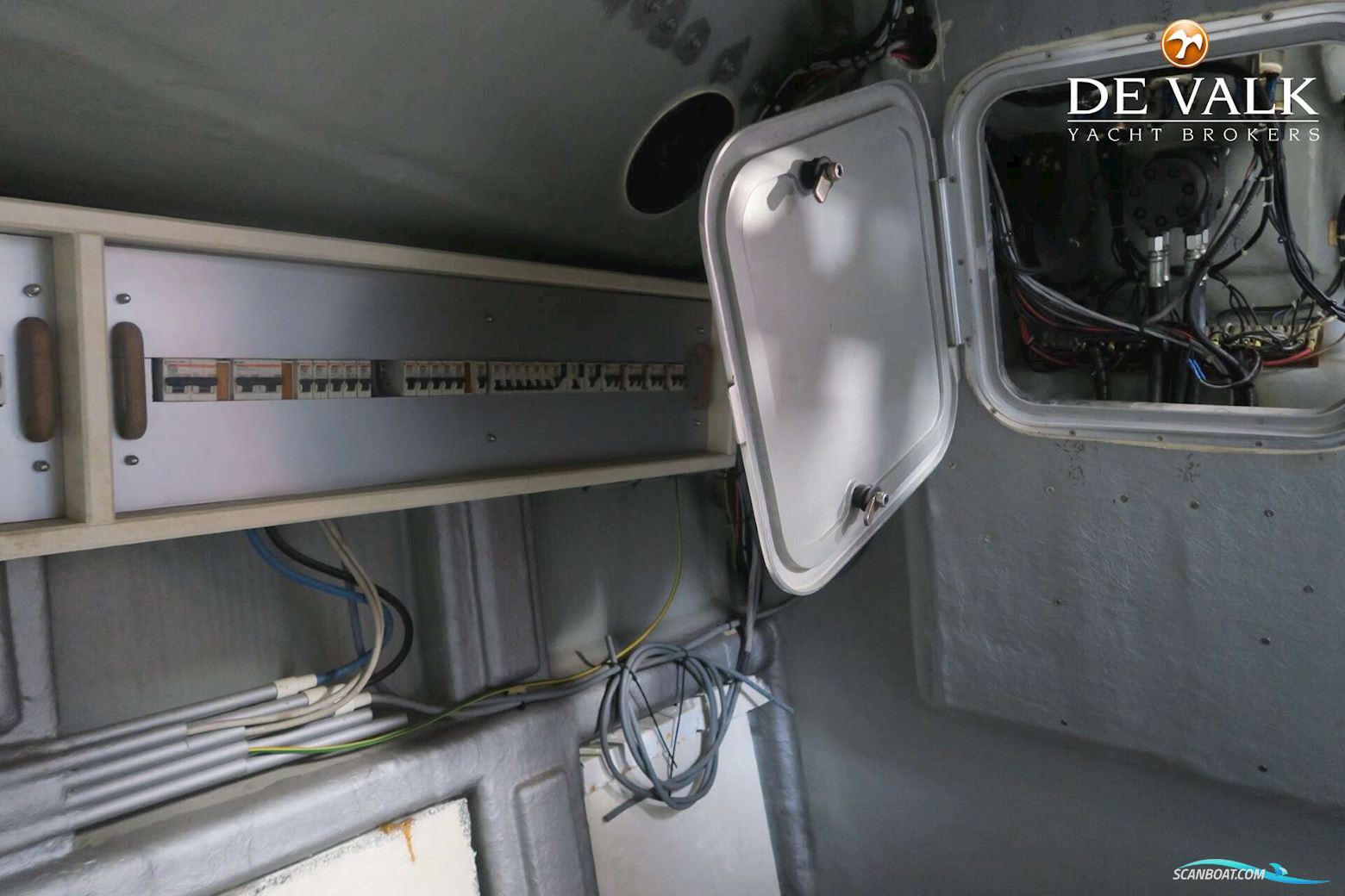 France Offshore Marine 50 Force 10