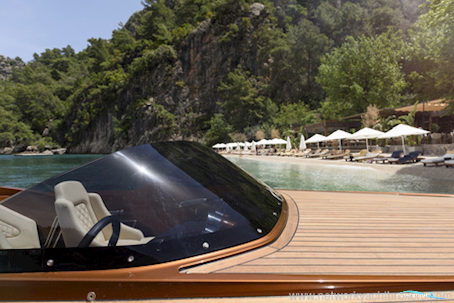 Frauscher 858  Fantom