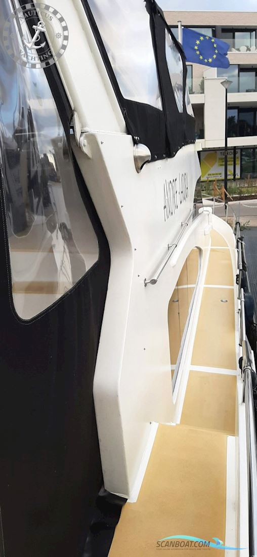 Funcraft 1500 Flybridge