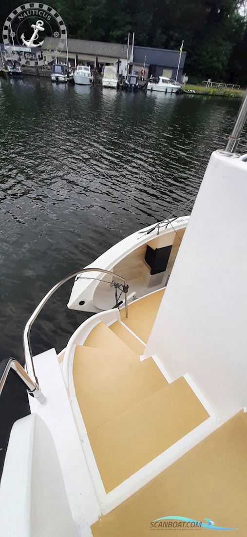 Funcraft 1500 Flybridge