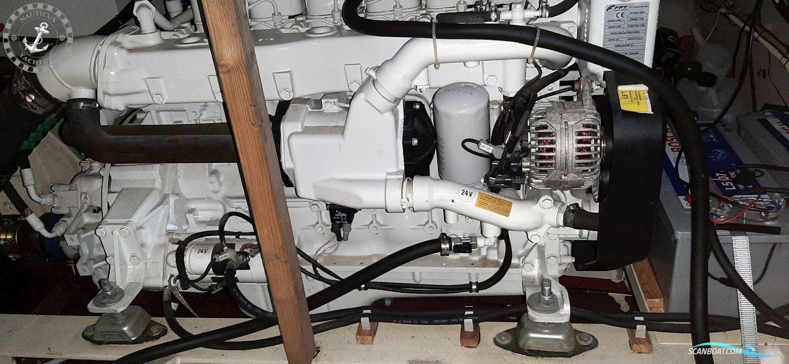 Funcraft 1500 Flybridge