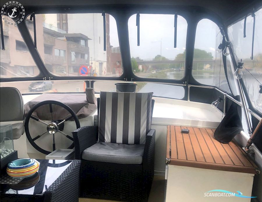 Funcraft 1500 Flybridge