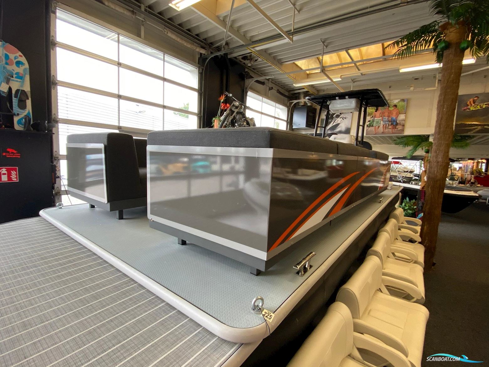 Funcruiser Pontoon 850 - Nieuw