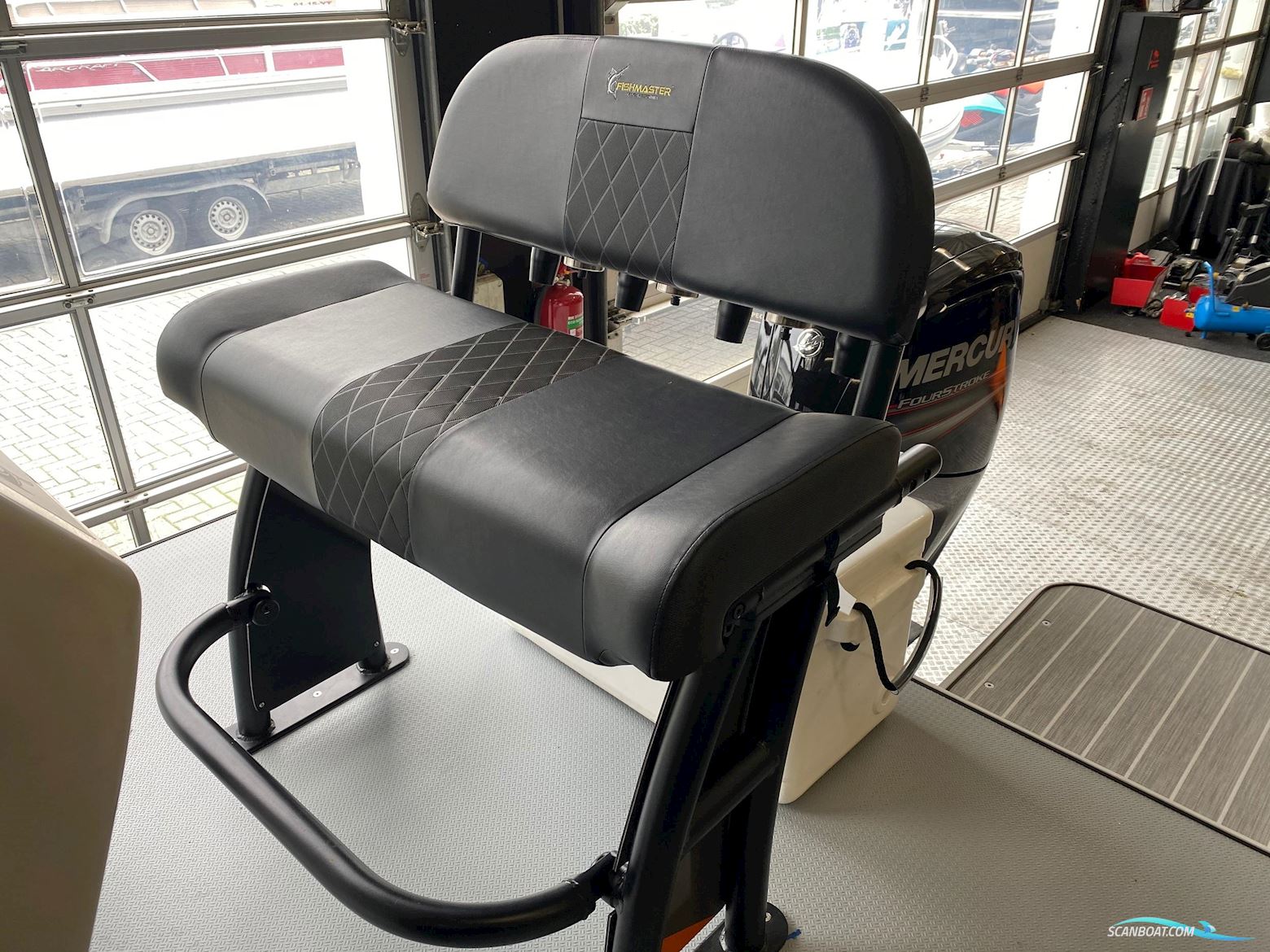 Funcruiser Pontoon 850 - Nieuw