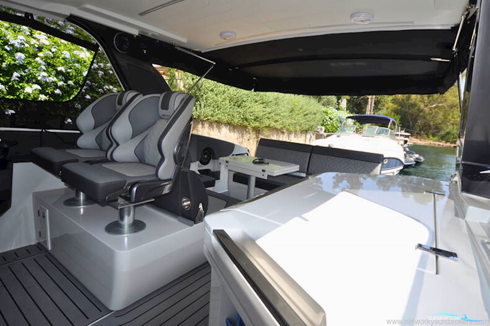 Galeon 325 Gto