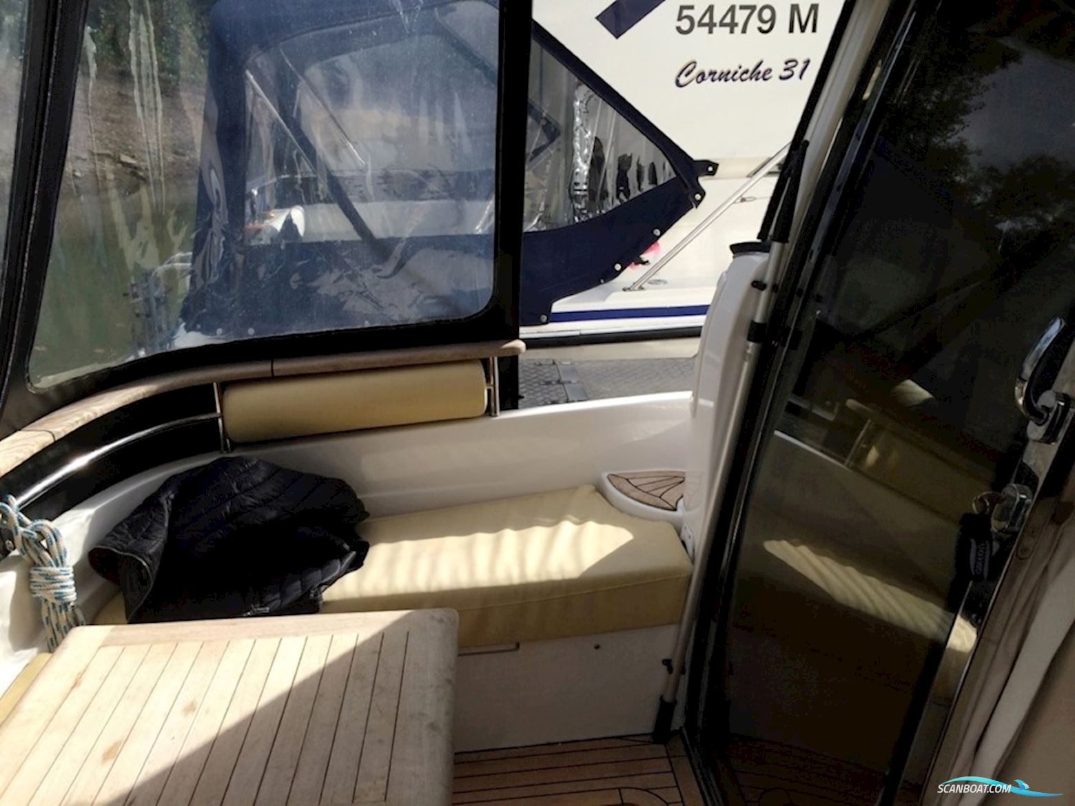 Galeon 330 Fly