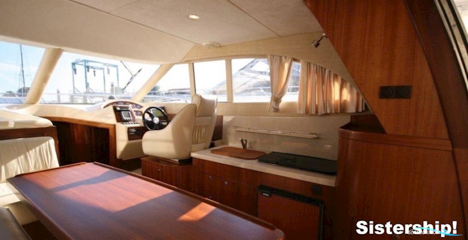 Galeon 330 Fly