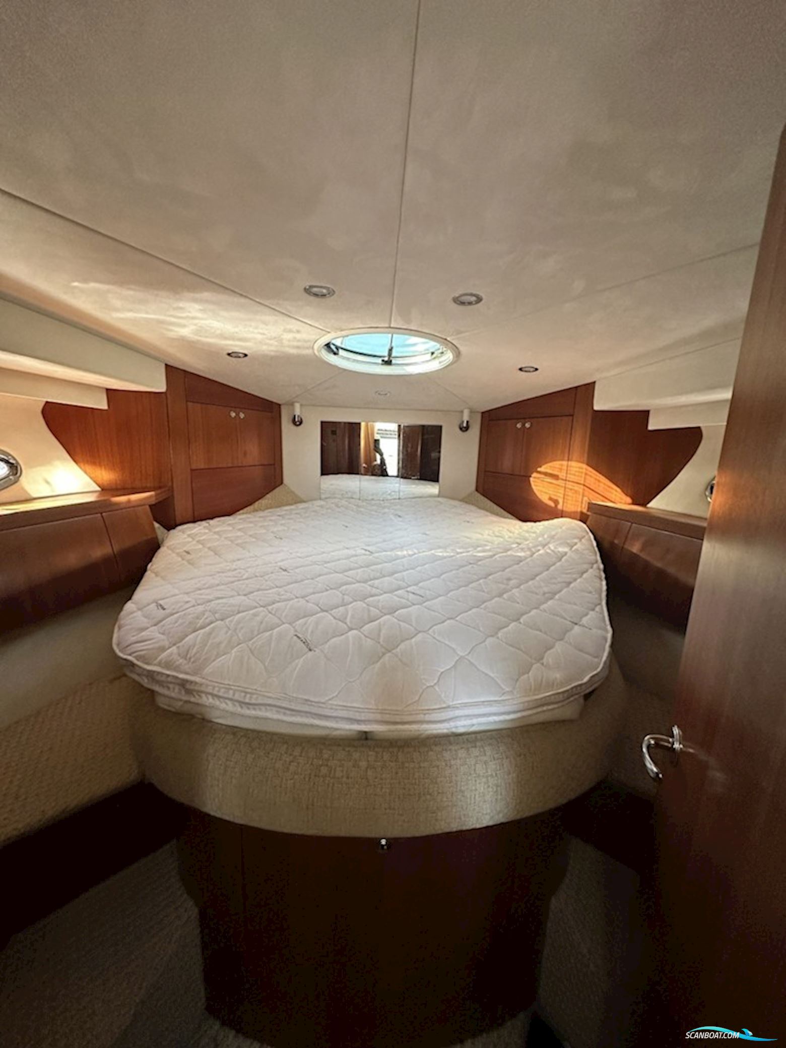 Galeon 330 Fly