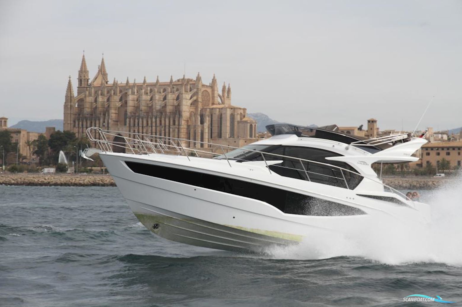Galeon 360 FLY Motorbåd 2017, med Volvo Penta motor, Spanien