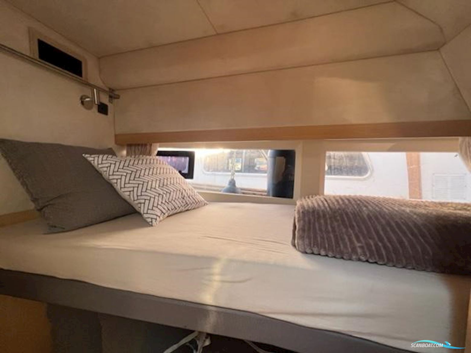 Galeon 360 FLY