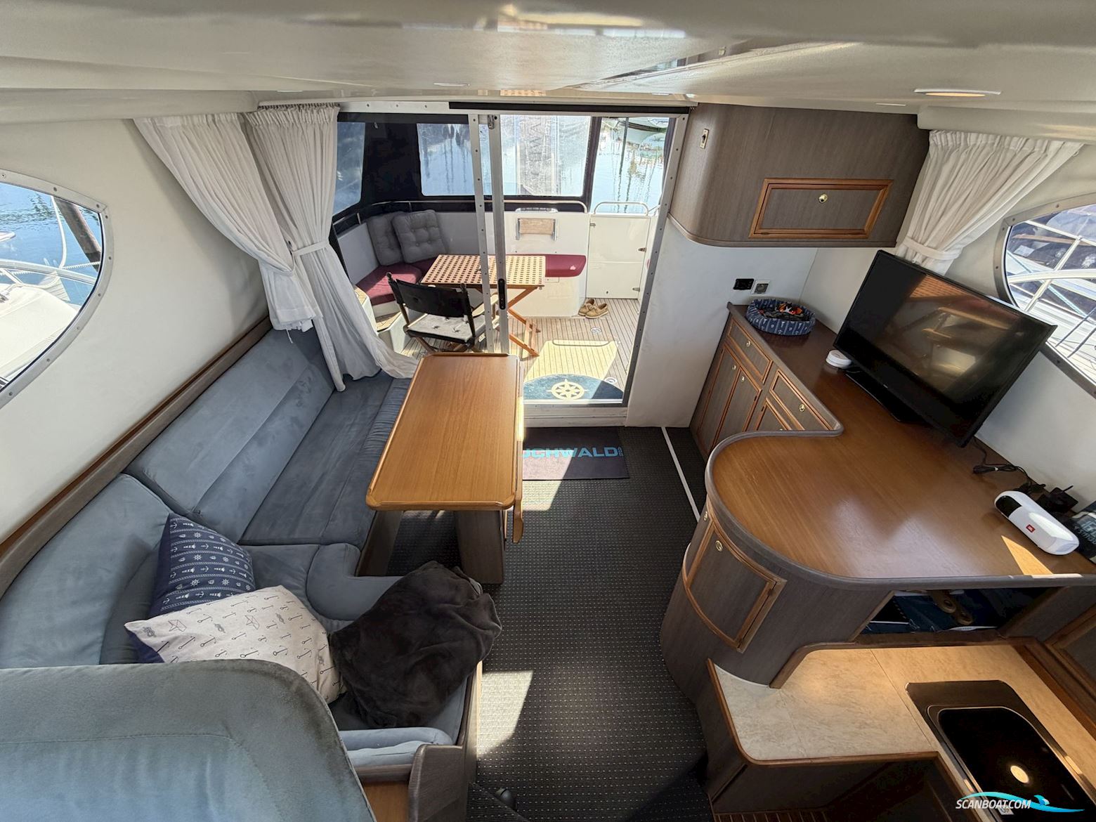Galeon 380