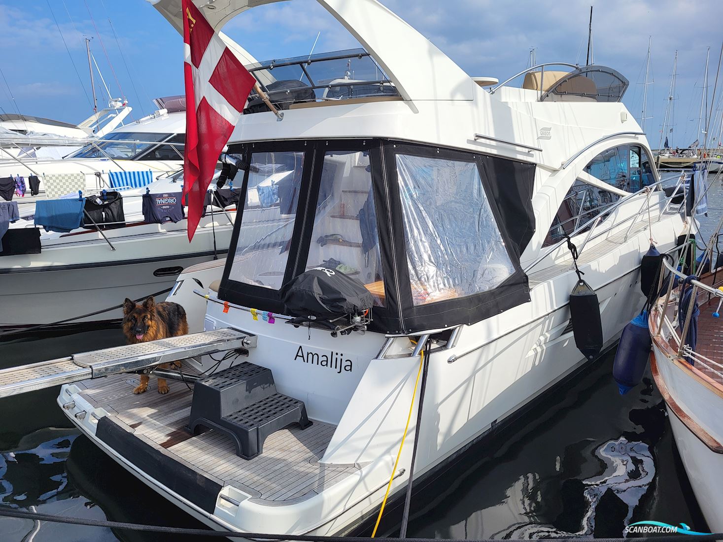 Galeon 390 Fly