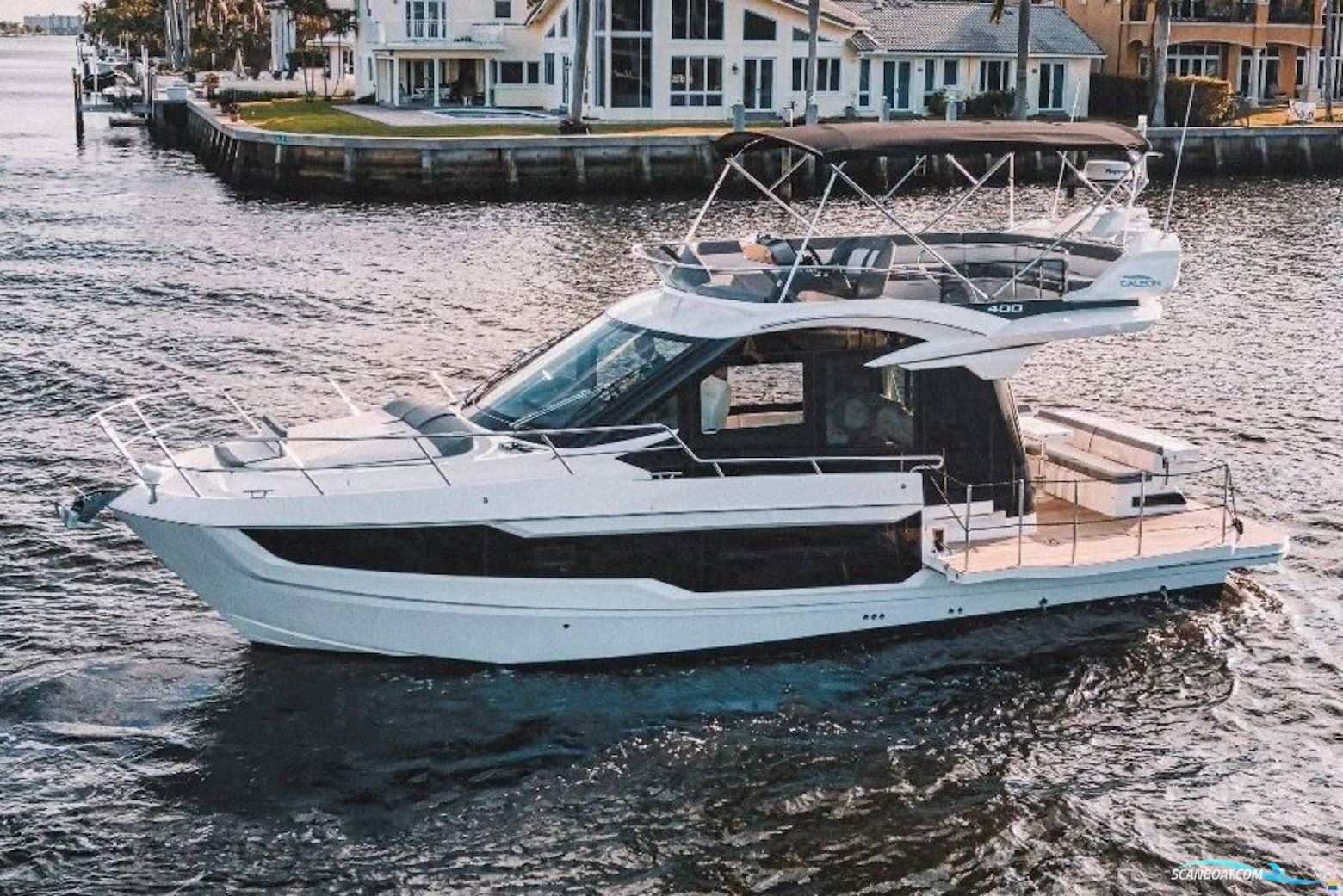 Galeon 400 Fly Motorbåd 2025, med 2 x Volvo Penta D4-270 Dpi motor, Danmark