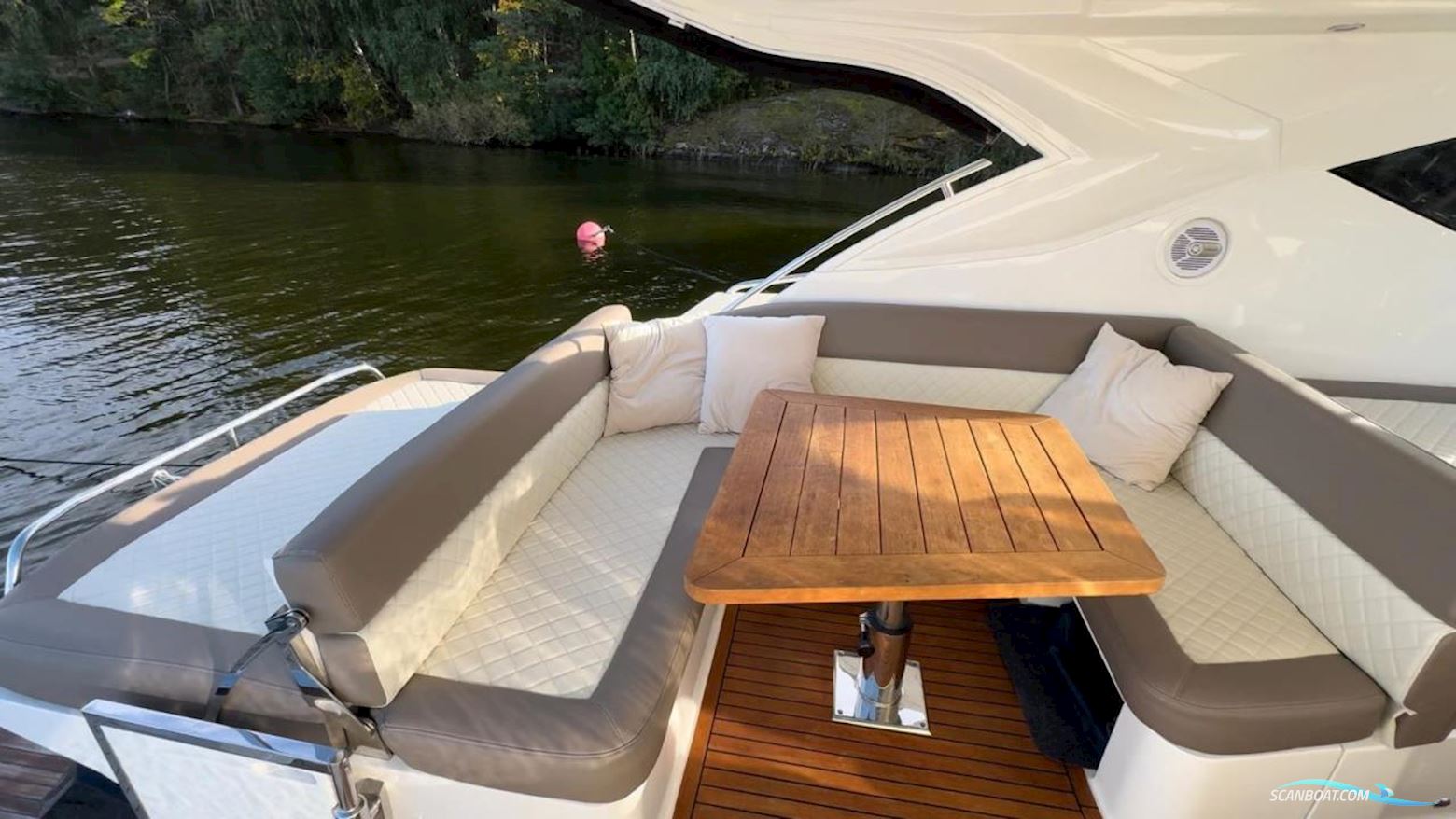 Galeon 405 HTL