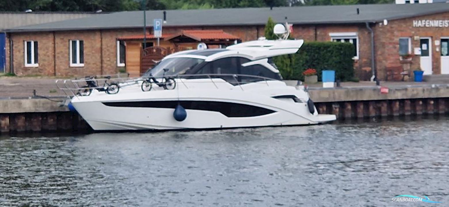 Galeon 425 HTS Motorbåd 2020, med Volvo Penta D4-300 EVC DPH motor, Tyskland