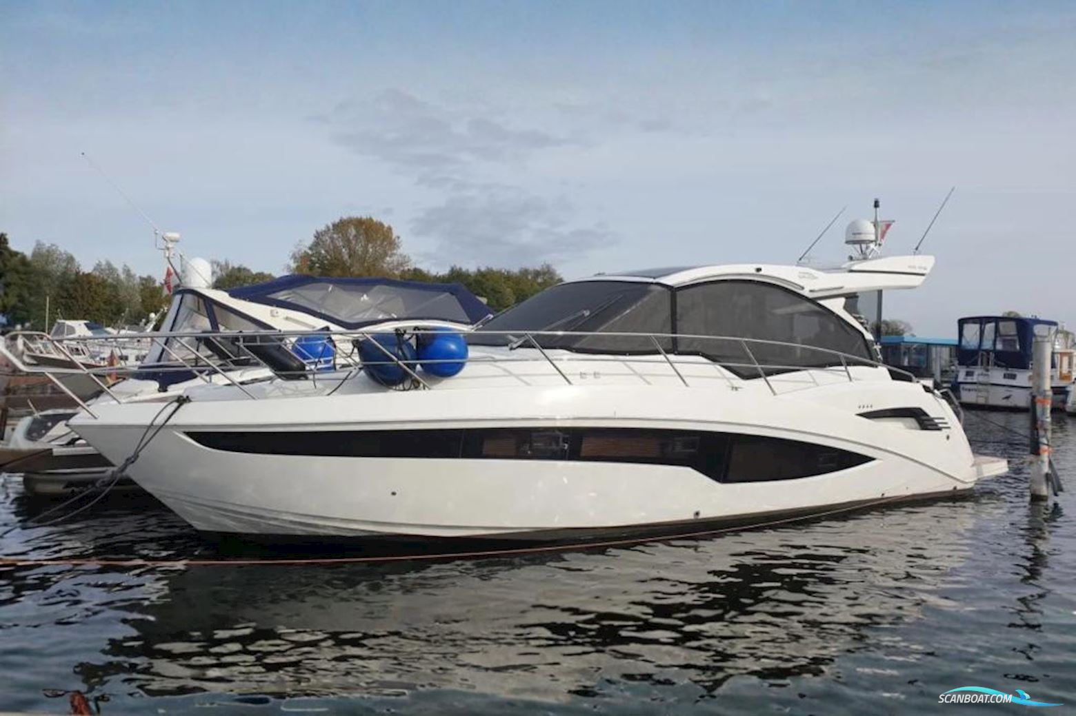 Galeon 425 Hts Motorbåd 2020, med Volvo Penta D4-300 Evc Dph motor, Tyskland