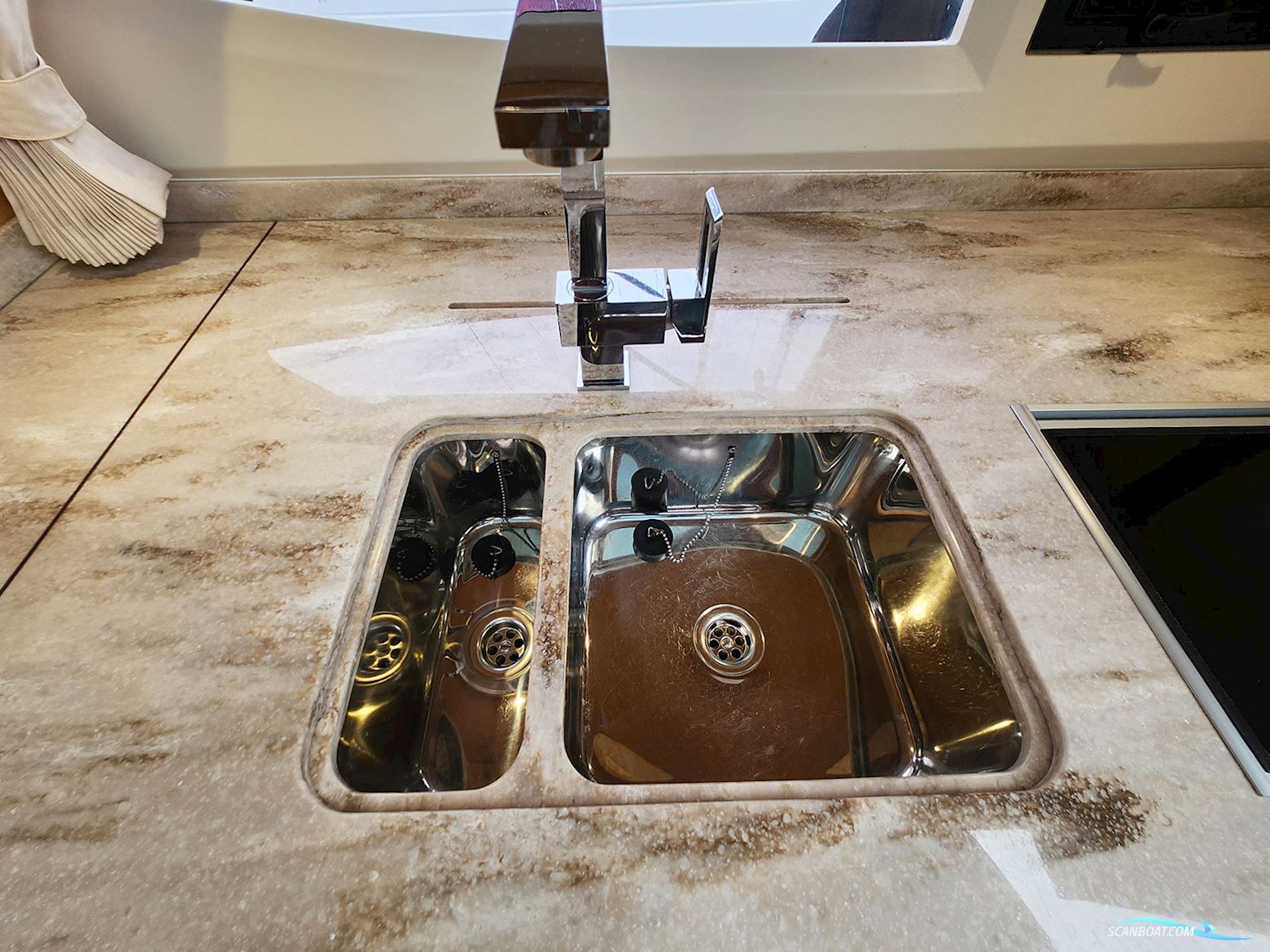Galeon 430 HTC