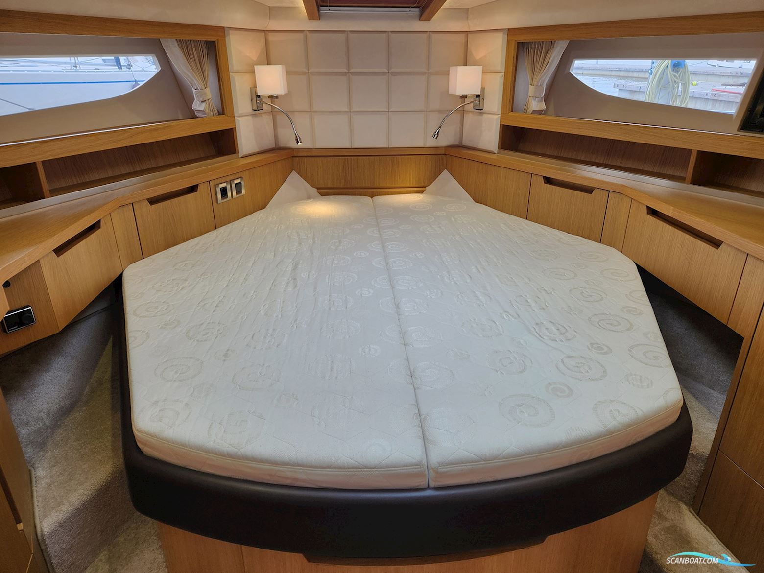Galeon 430 HTC