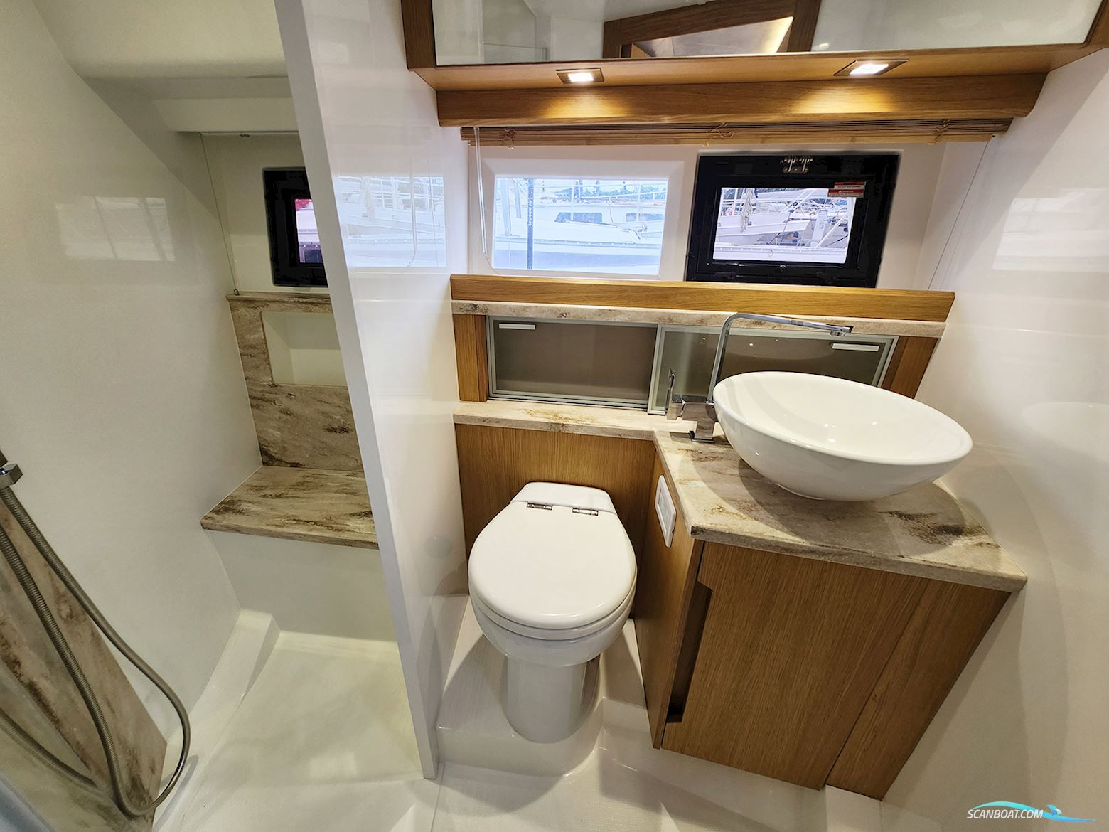 Galeon 430 HTC