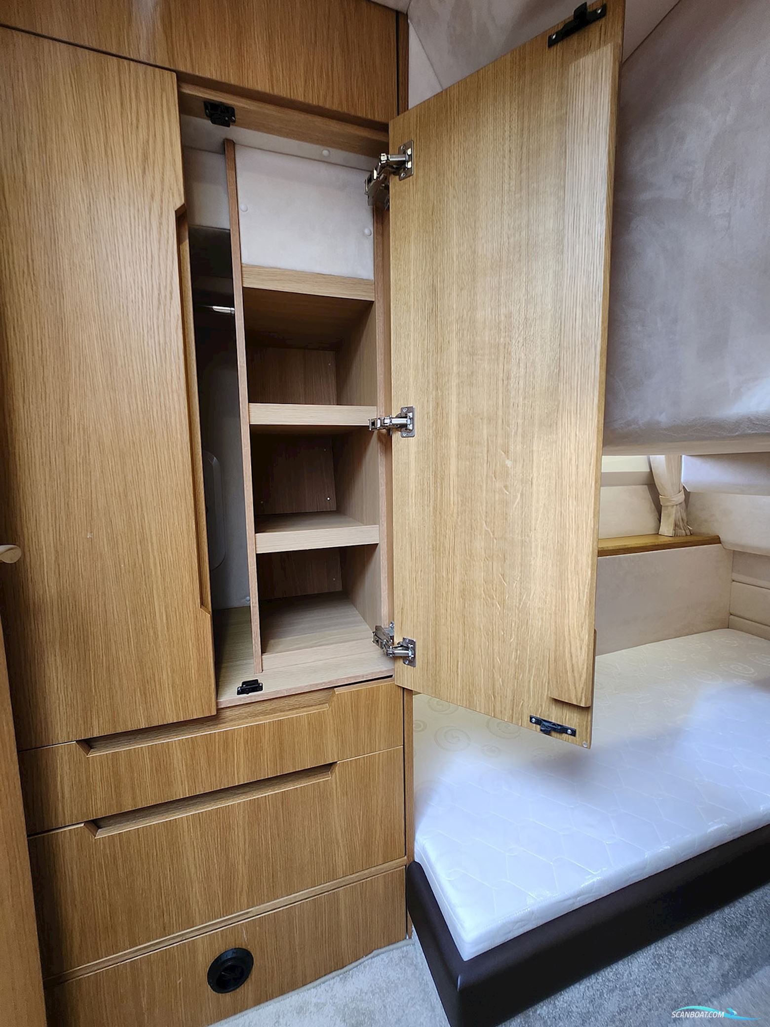 Galeon 430 HTC