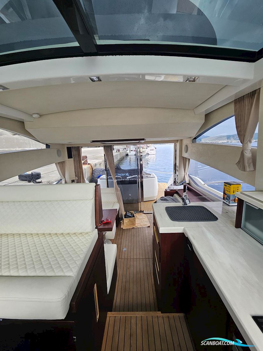 Galeon 430 Sky