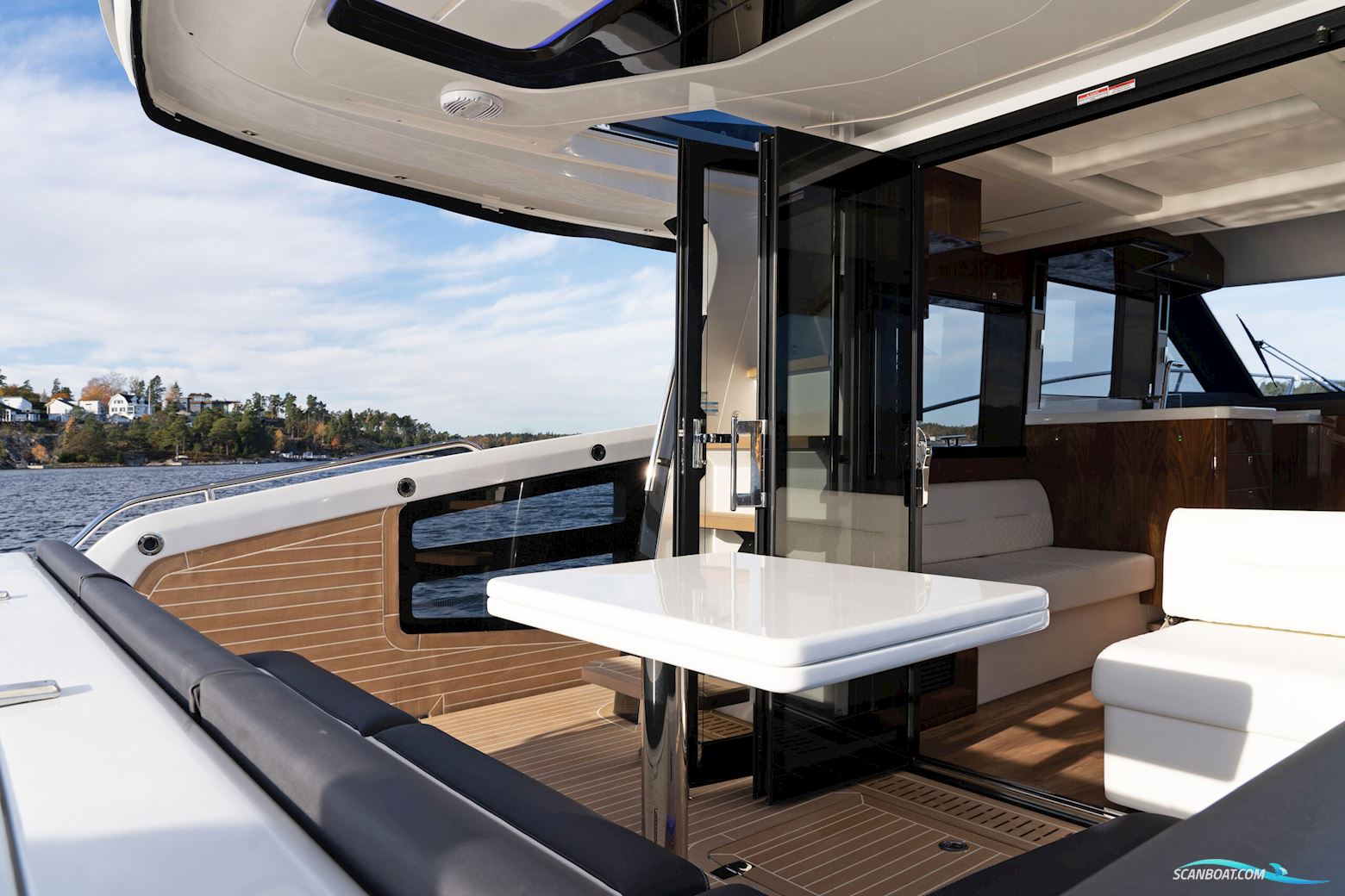 Galeon 440 Fly