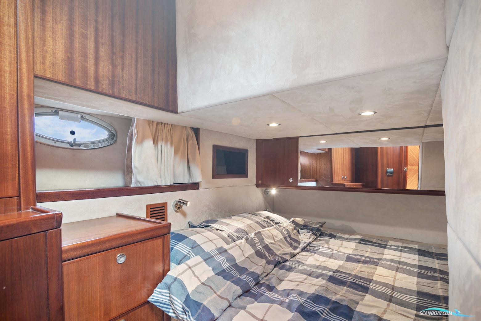 Galeon 440 Fly