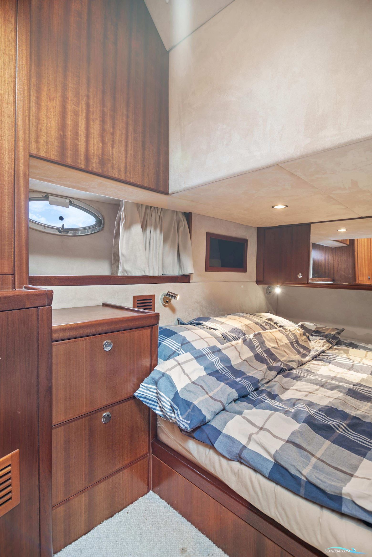 Galeon 440 Fly