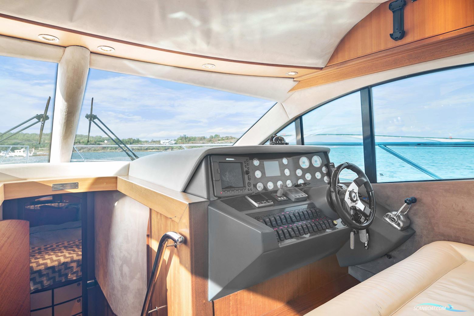Galeon 440 Fly