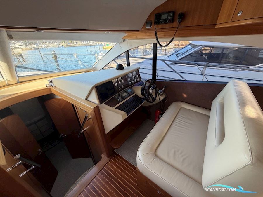 Galeon 440 Fly