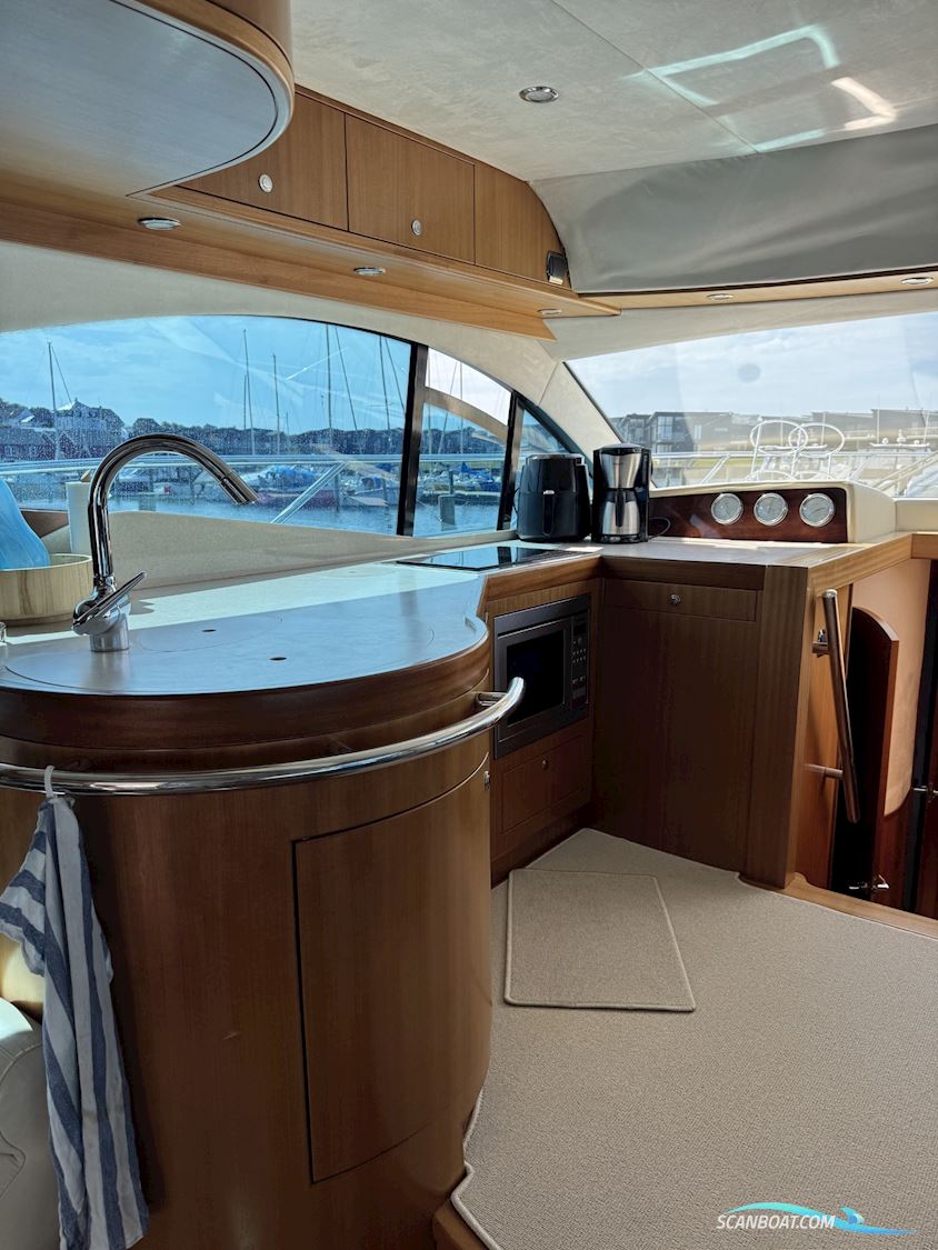 Galeon 440 Fly