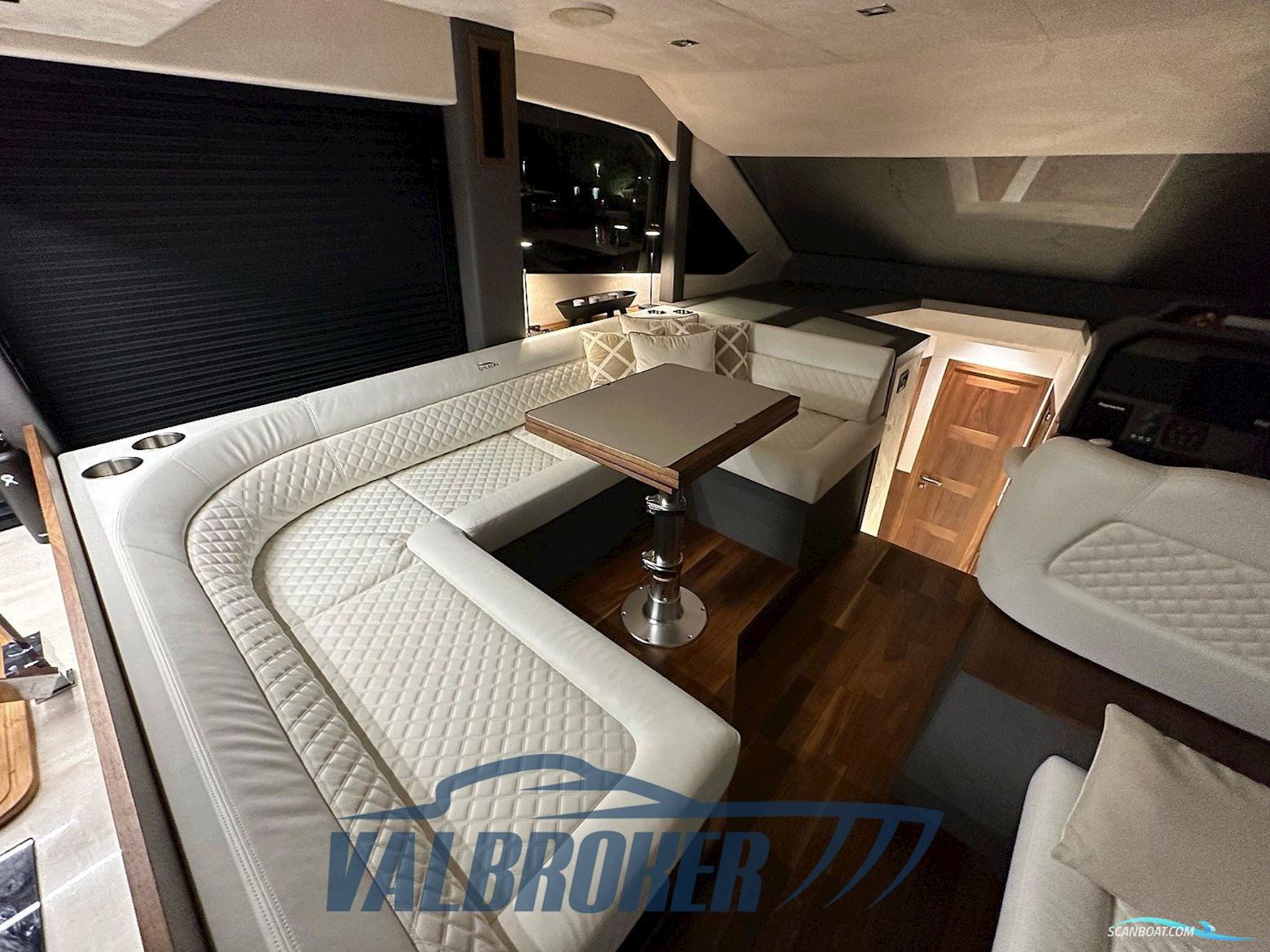 Galeon 460 fly