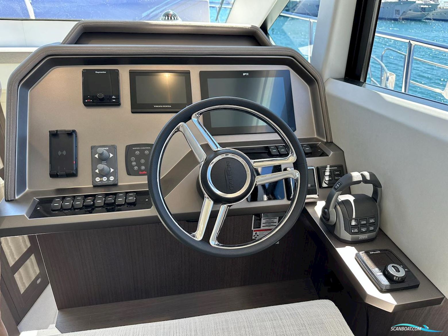 Galeon 460 Fly