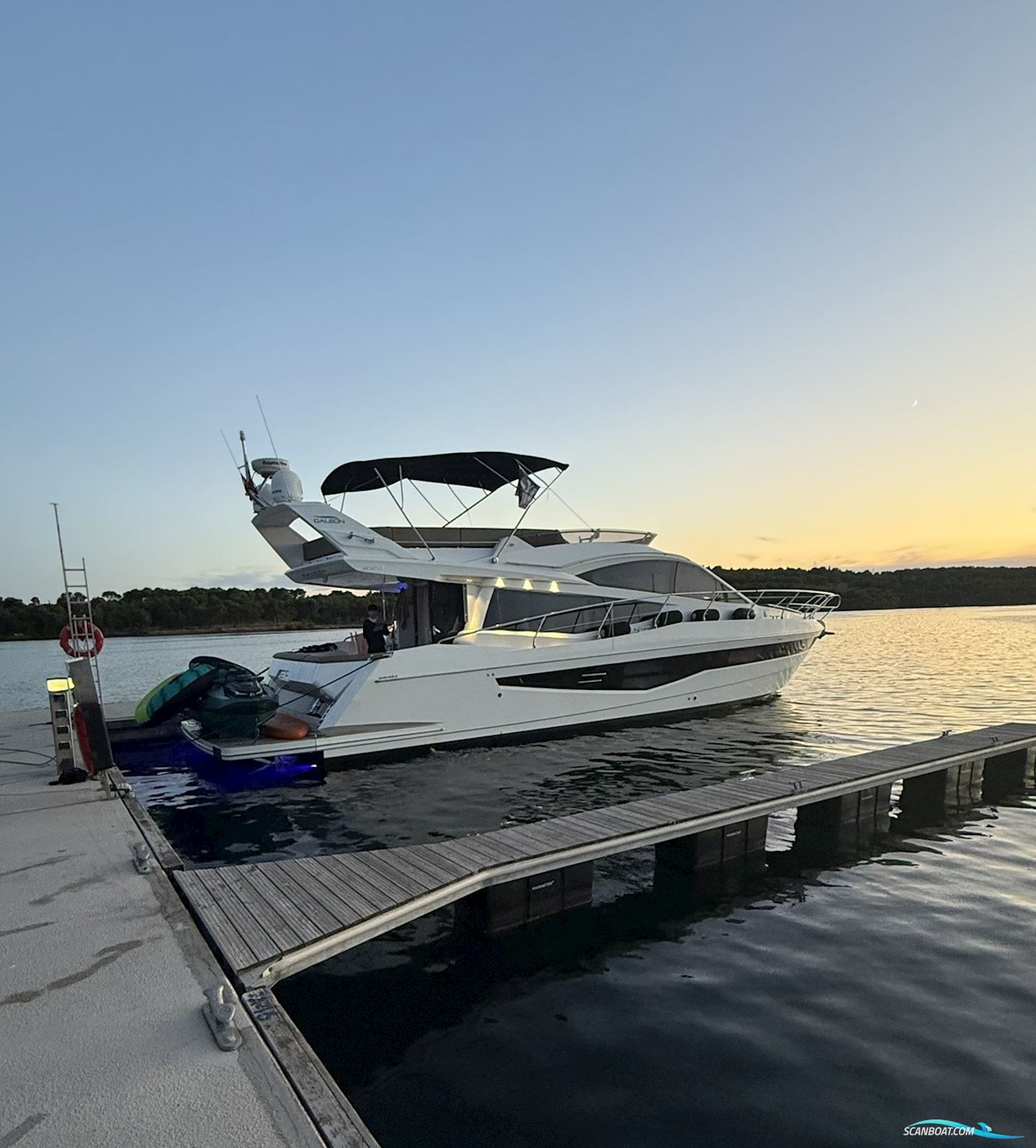 Galeon 550 FLY - BJ. 2021 Motorbåd 2021, med VOLVO PENTA D11-725 motor, Kroatien