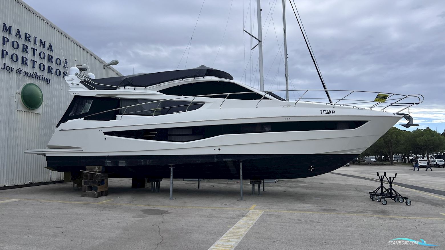 Galeon 550 FLY - BJ. 2021