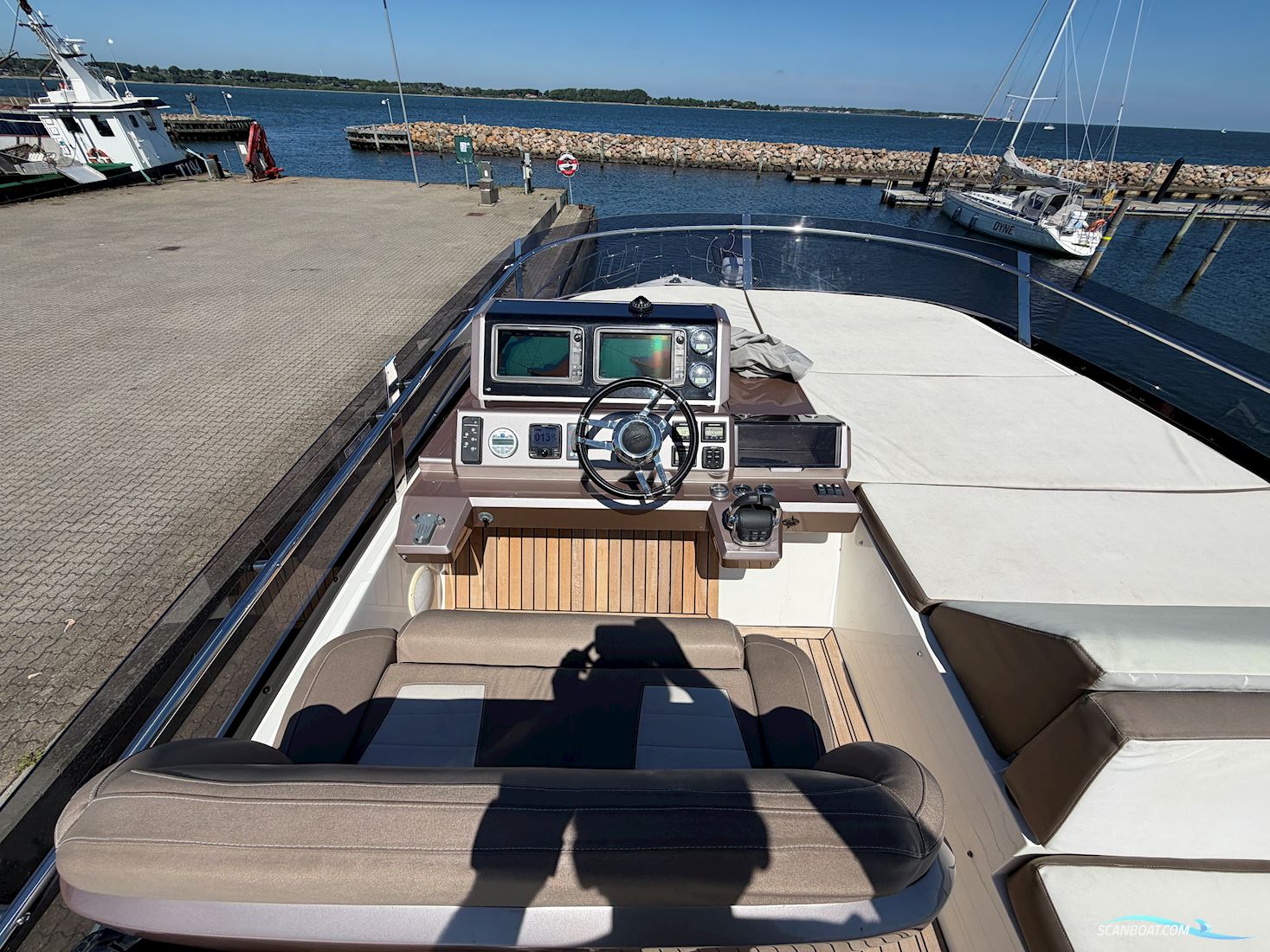 Galeon 550 Fly
