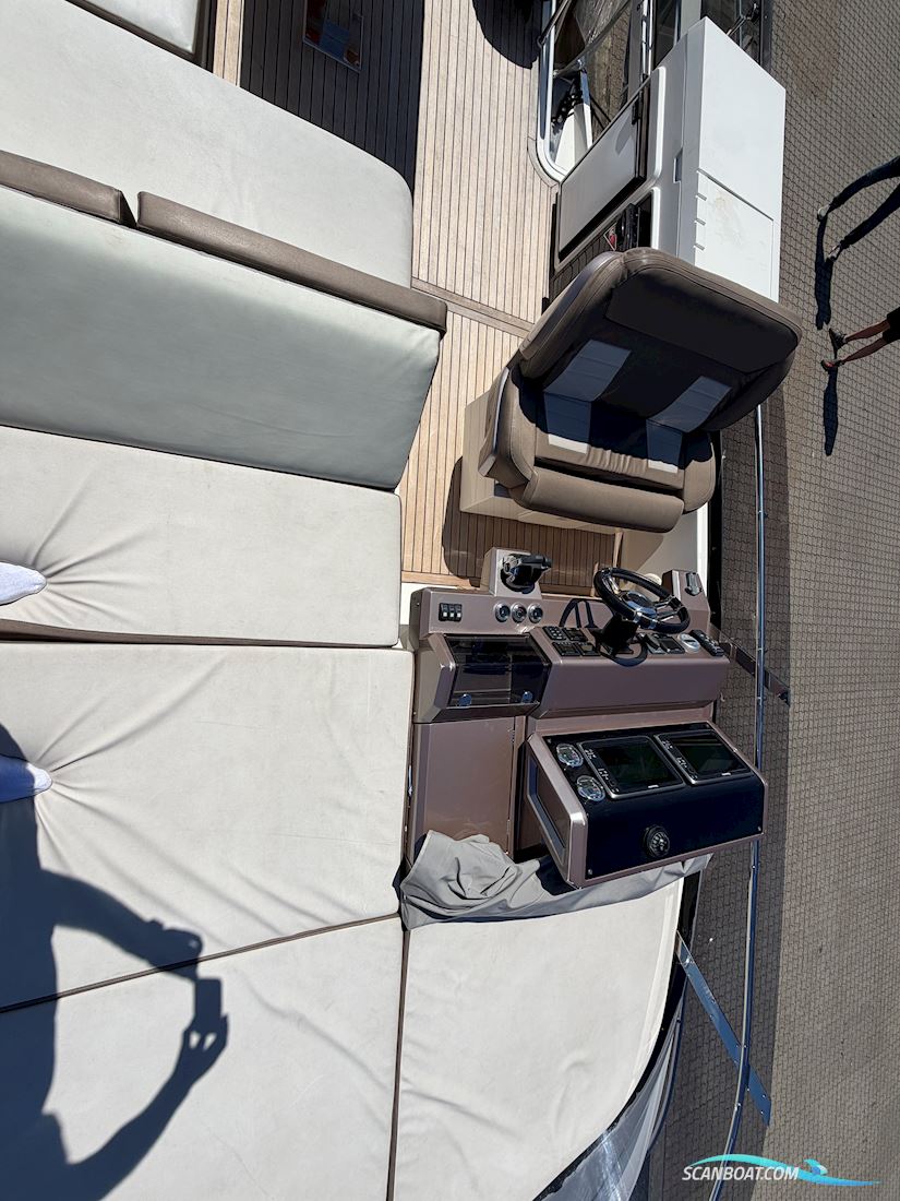 Galeon 550 Fly