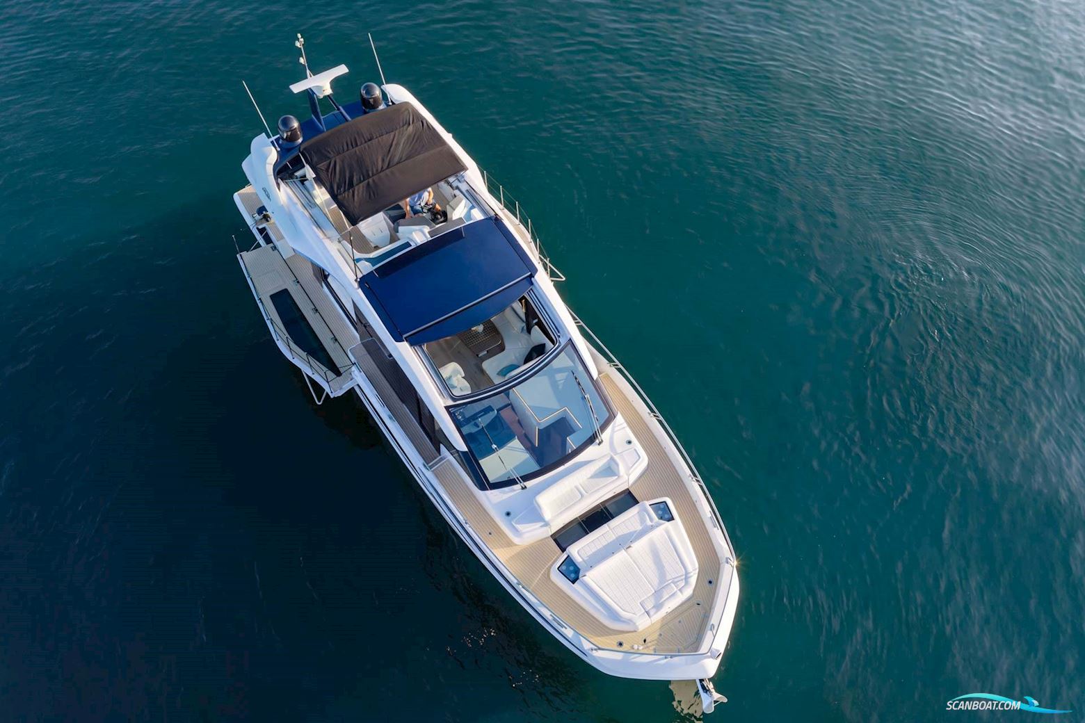 Galeon 570 Sky