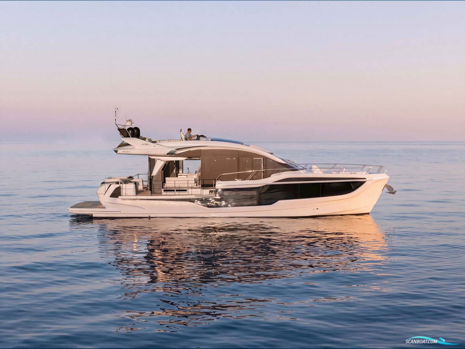 Galeon 570 Sky