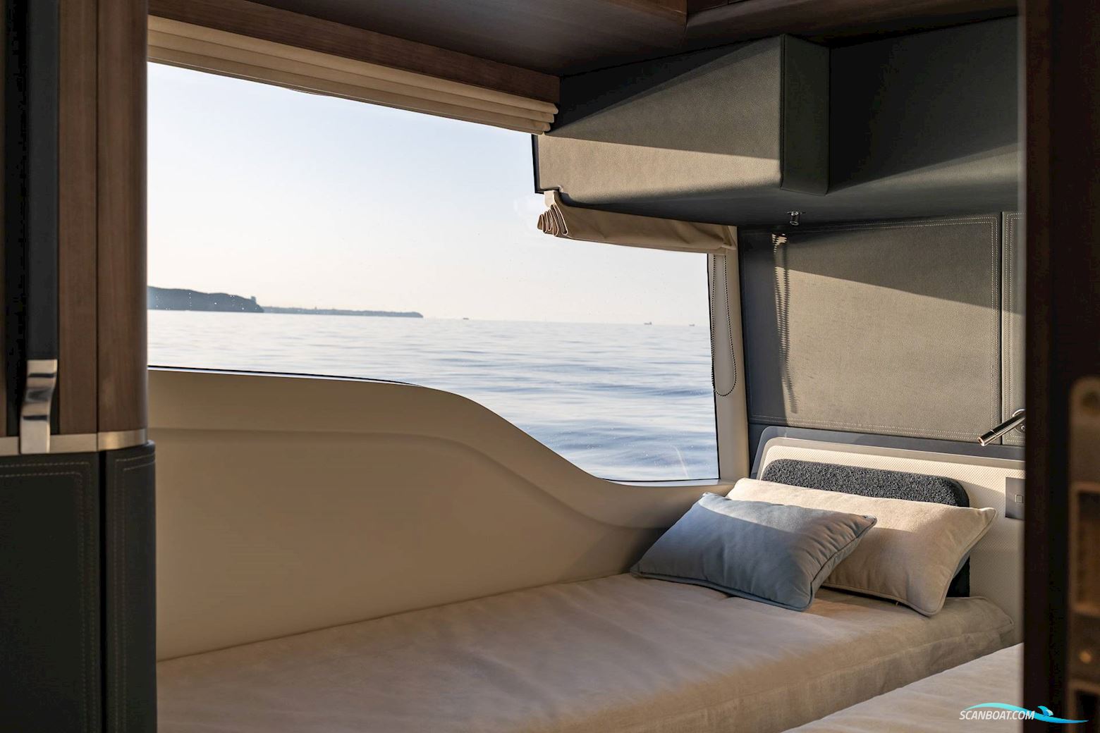 Galeon 570 Sky